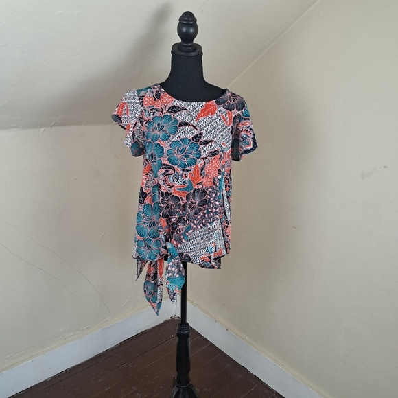 Label Rachel Roy Women's Floral Short Sleeve Tie Front Textured Blouse Size M - Picture 1 of 11